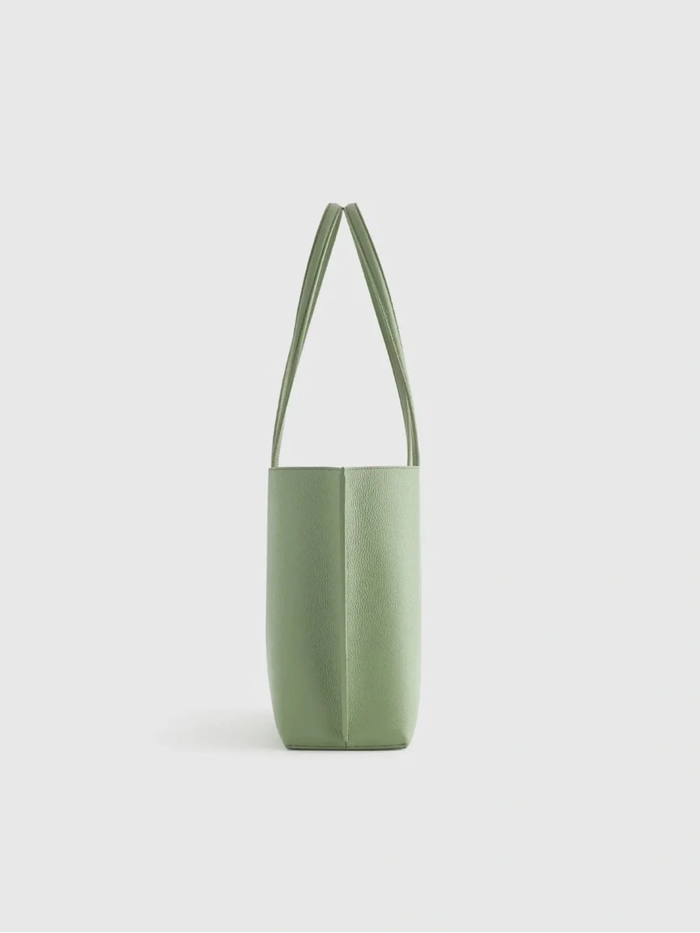 Quince Italian Leather Triple Compartment Tote – Green | Structured Minimalist - Picture 5 of 8